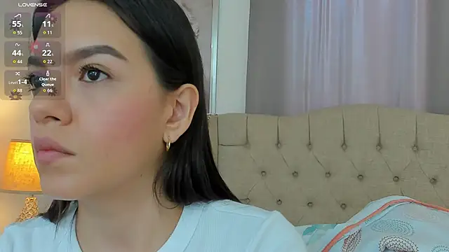 Snapshot of Beautyari_ chatting on June 1, 12:49 pm Beautyari online show from June 1, 12:49 pm