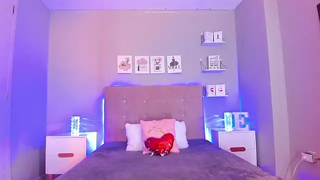 EmilyCoast-1 online show from March 16, 7:27 pm