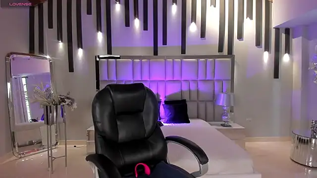 JennaOlsonX online show from January 6, 6:34 pm