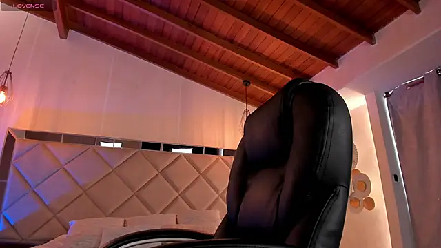 Snapshot of JennaOlsonX chatting on March 3, 6:56 pm JennaOlsonX online show from March 3, 6:56 pm