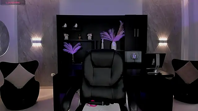 JennaOlsonX online show from December 3, 6:07 pm