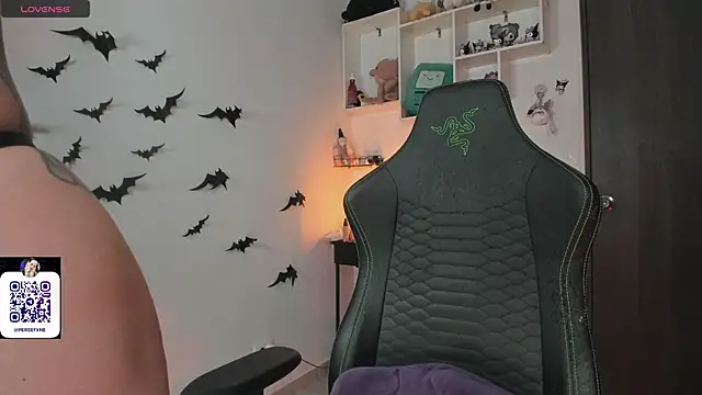 Snapshot of damnliciousss chatting on November 14, 11:30 pm damnliciousss online show from November 14, 11:30 pm