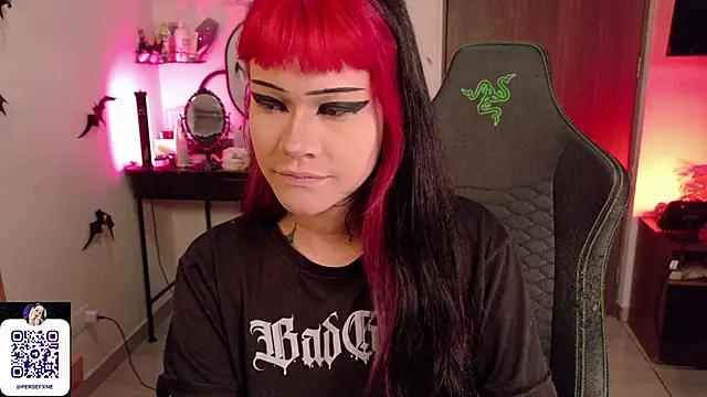 damnliciousss online show from March 7, 10:37 pm