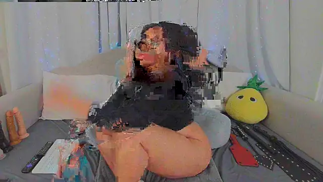 MeghanXO online show from March 14, 10:49 pm