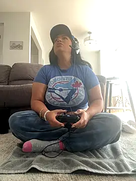 Snapshot of MeghanXO chatting on October 25, 4:29 pm MeghanXO online show from October 25, 4:29 pm