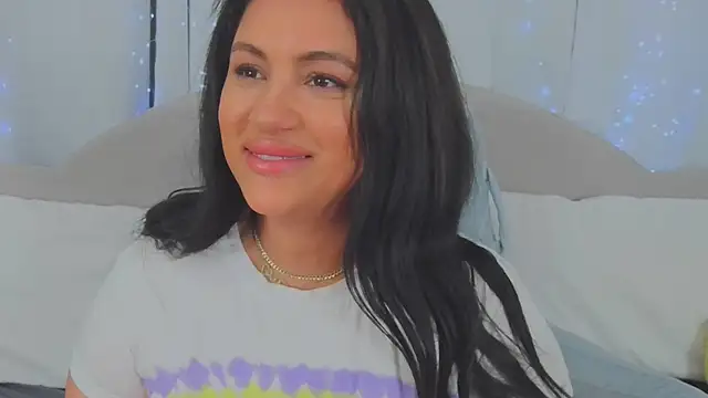 MeghanXO online show from March 10, 2:04 am