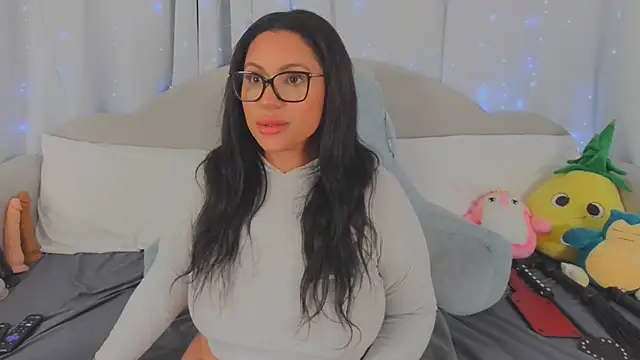 MeghanXO online show from May 20, 2:19 am