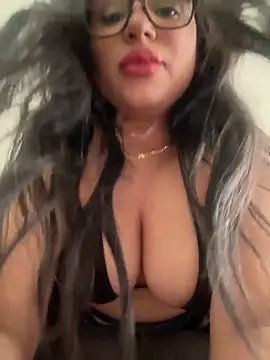 MeghanXO online show from February 24, 9:04 pm