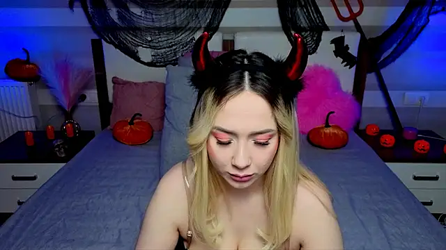 AriaSugar online show from October 31, 4:20 am