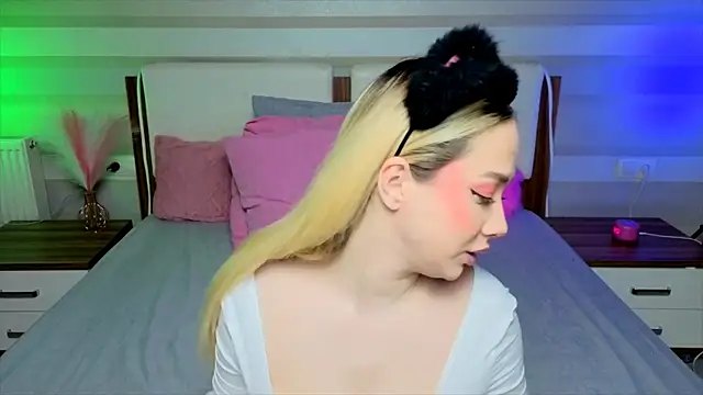 AriaSugar online show from October 4, 4:14 am