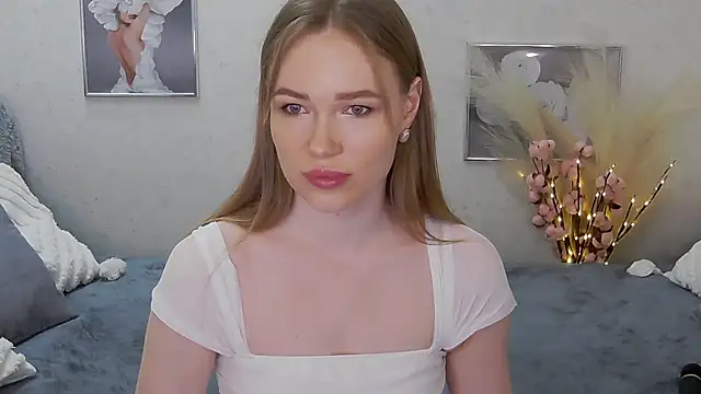 Veronika Mitchel online show from February 11, 6:44 pm