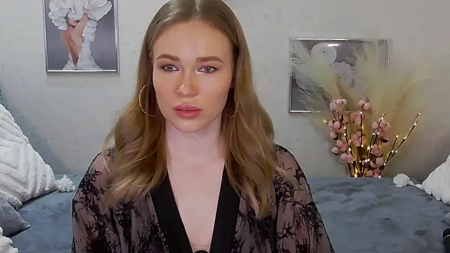 Veronika Mitchel online show from February 14, 7:54 pm