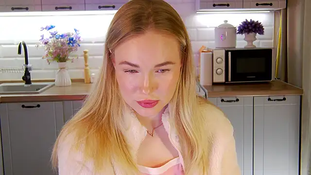 Veronika Mitchel online show from September 30, 5:41 pm