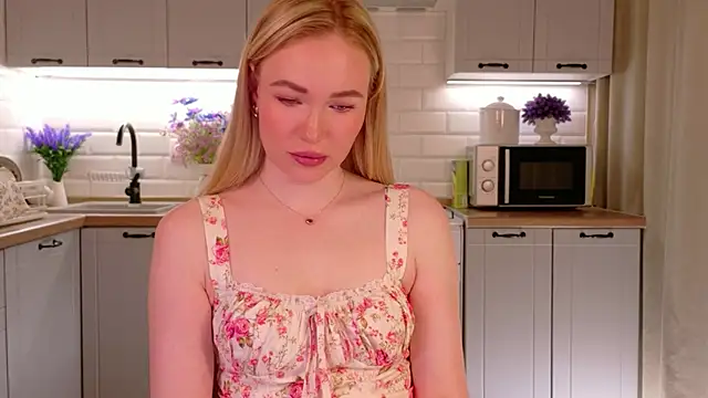 Veronika Mitchel online show from November 17, 3:16 pm