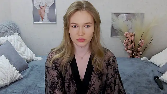 Veronika Mitchel online show from February 3, 11:36 pm