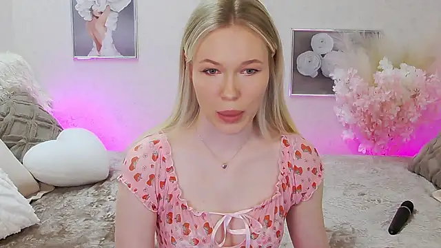 Veronika Mitchel online show from March 20, 3:14 pm