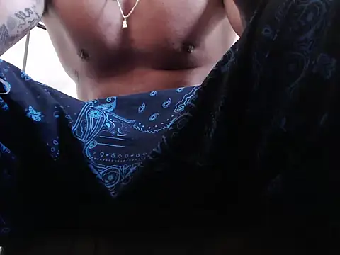 Snapshot of xxxtreme_master7 chatting on June 11, 3:31 pm xxxtreme master7 online show from June 11, 3:31 pm