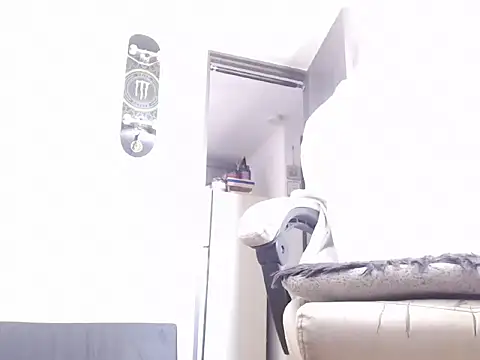 Snapshot of xxxtreme_master7 chatting on June 16, 3:01 pm xxxtreme master7 online show from June 16, 3:01 pm