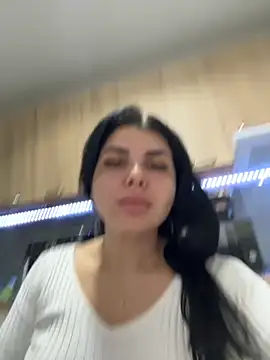 Snapshot of Scarlett-Dream chatting on November 28, 4:12 am Scarlett-Dream online show from November 28, 4:12 am