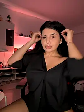 Snapshot of Scarlett-Dream chatting on November 5, 9:12 am Scarlett-Dream online show from November 5, 9:12 am