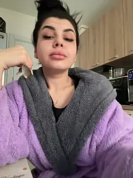 Snapshot of Scarlett-Dream chatting on February 14, 7:07 am Scarlett-Dream online show from February 14, 7:07 am