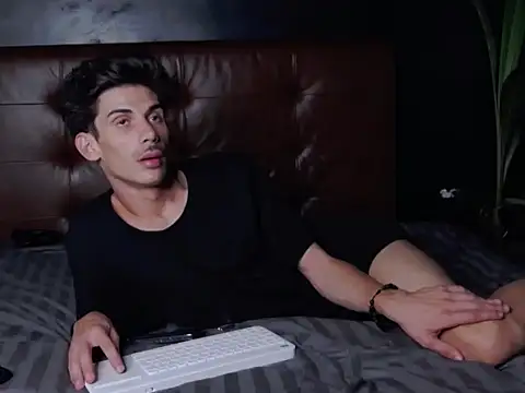 Snapshot of DanielCrush1 chatting on September 20, 10:20 am DanielCrush1 online show from September 20, 10:20 am