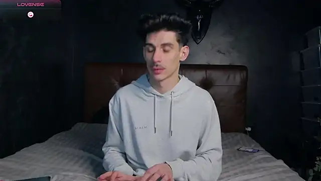 DanielCrush1 online show from March 9, 4:10 pm