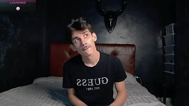 DanielCrush1 online show from December 23, 1:49 am