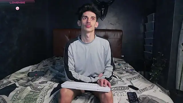 DanielCrush1 online show from February 9, 7:06 am