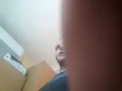 Snapshot of pussyjuicelover38 chatting on December 4, 9:01 am pussyjuicelover38 online show from December 4, 9:01 am