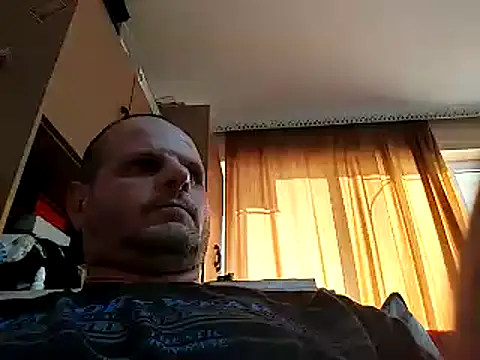 Snapshot of pussyjuicelover38 chatting on January 10, 6:53 am pussyjuicelover38 online show from January 10, 6:53 am