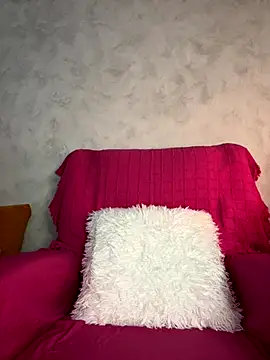 KarlaLuar  online show from November 23, 9:03 pm