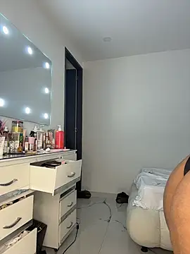 stormyy  online show from January 15, 12:14 am