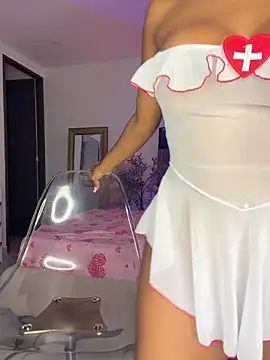 stormyy  online show from May 7, 12:48 am