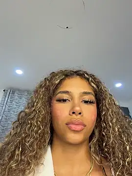 stormyy  online show from June 10, 1:18 am