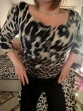 Snapshot of Myrnasexxx chatting on January 10, 5:08 pm Myrnasexxx online show from January 10, 5:08 pm