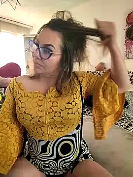 Myrnasexxx online show from November 12, 12:42 pm