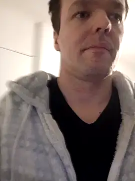 Snapshot of antoinepassion chatting on February 2, 7:25 pm antoinepassion online show from February 2, 7:25 pm