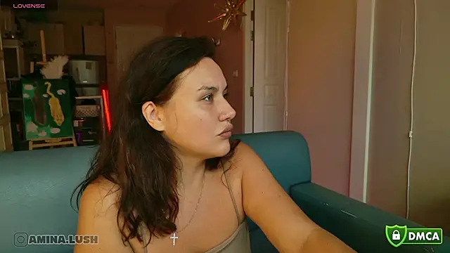 AminaCharm online show from November 20, 6:47 am