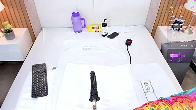 bounce katty online show from November 6, 8:35 pm