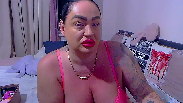 Snapshot of BustyVicky chatting on July 12, 9:26 pm BustyVicky online show from July 12, 9:26 pm