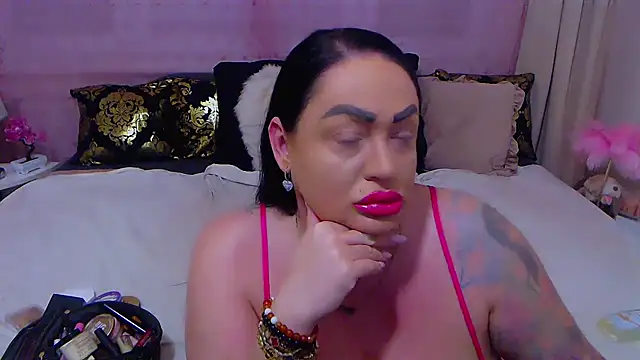 BustyVicky online show from November 10, 8:58 pm