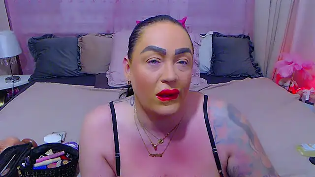 BustyVicky online show from October 17, 9:27 pm