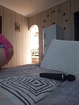Snapshot of BustyBlond chatting on June 29, 4:41 am BustyBlond online show from June 29, 4:41 am