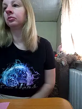 BustyBlond online show from April 10, 4:30 am