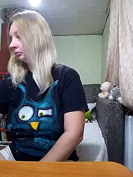 BustyBlond online show from November 28, 4:56 am