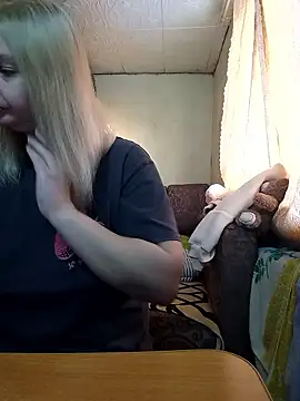 BustyBlond online show from January 13, 6:17 am