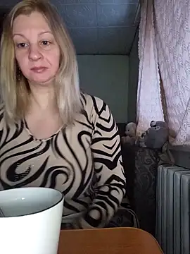 BustyBlond online show from February 12, 5:07 am