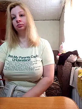 BustyBlond online show from March 30, 5:09 am