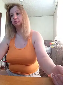 BustyBlond online show from May 25, 4:23 am